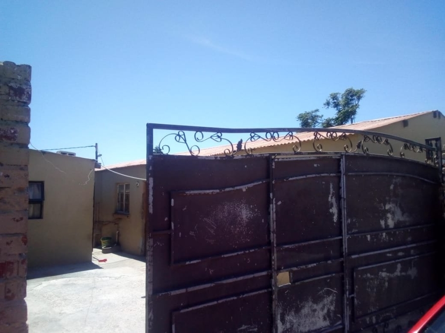 2 Bedroom Property for Sale in Soweto On Sea Eastern Cape